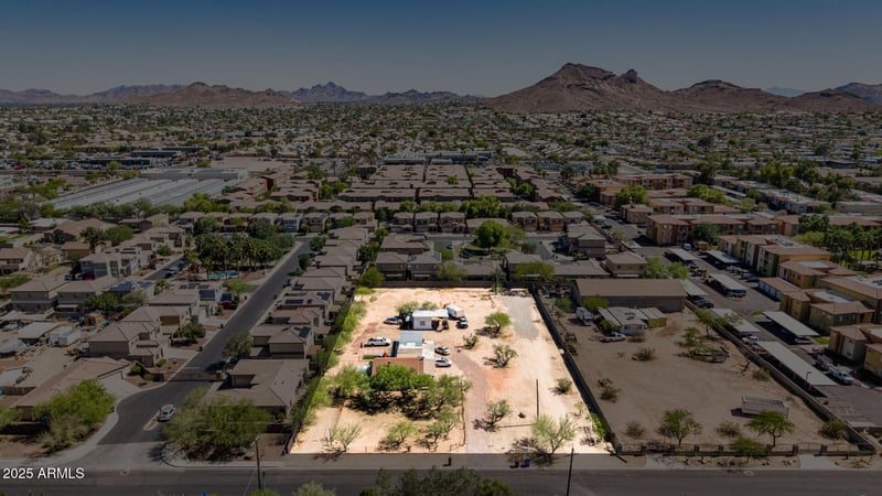 1851 Campo Bello Dr, Phoenix, AZ 85022