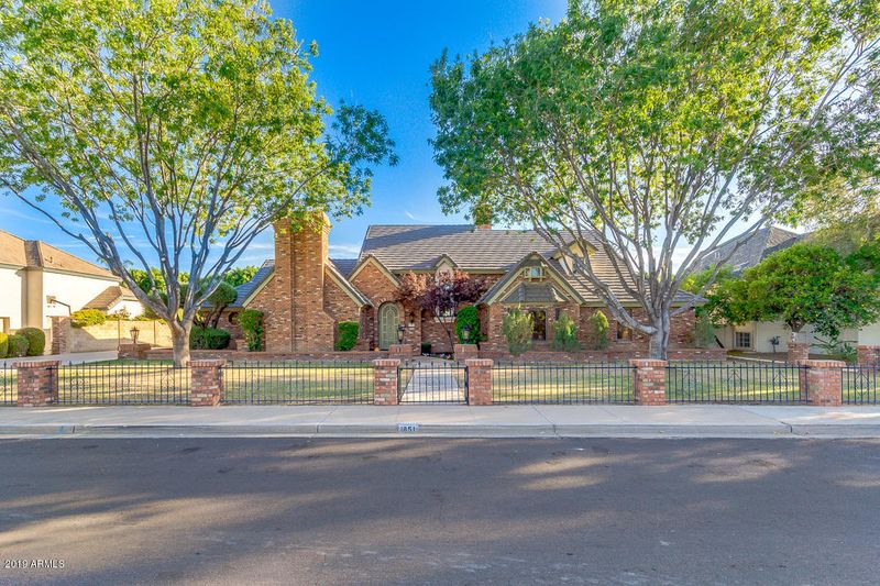 1851 E Lockwood St, Mesa, AZ 85203
