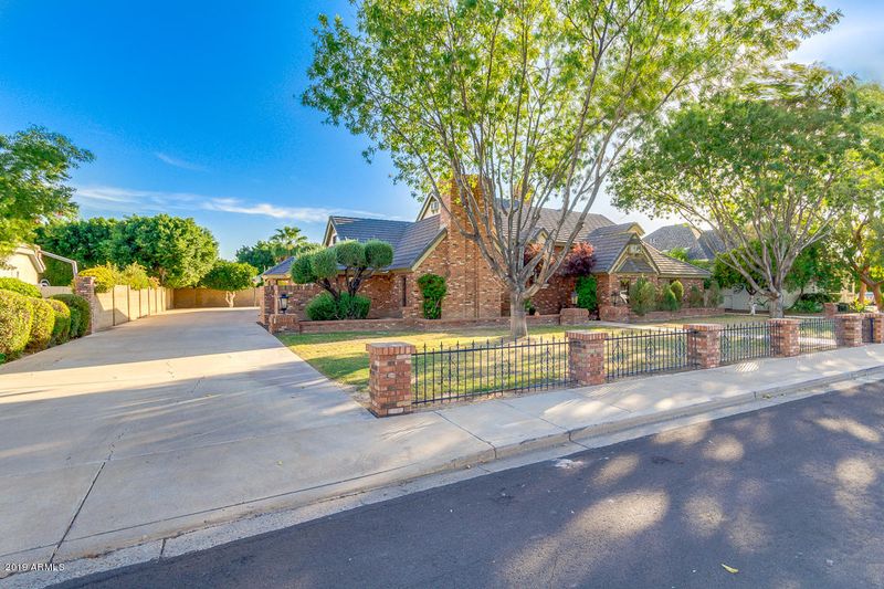 1851 E Lockwood St, Mesa, AZ 85203