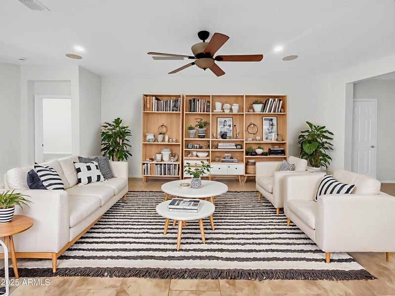 1851 Fetlock Trl, Phoenix, AZ 85085