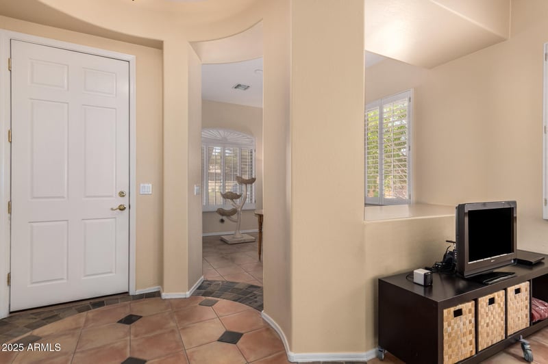 1851 Periwinkle Way, Chandler, AZ 85248