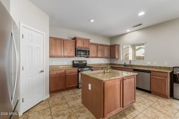 18514 Sanna St, Waddell, AZ 85355