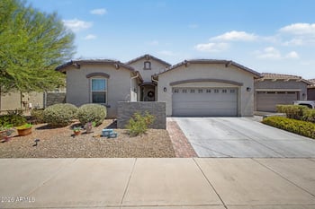 18514 W Thistle Landing Dr, Goodyear, AZ 85338
