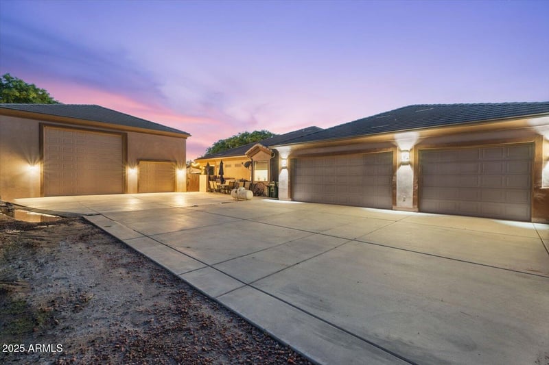 18515 Bethany Home Rd, Litchfield Park, AZ 85340