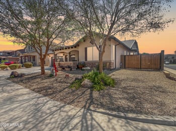 18519 W Onyx Ct, Waddell, AZ 85355