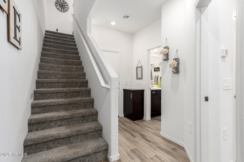 1852 Chelsea Ln #103, Gilbert, AZ 85295