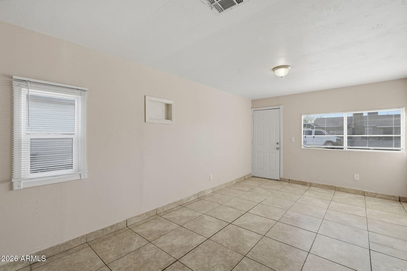1852 E Mobile Ln, Phoenix, AZ 85040