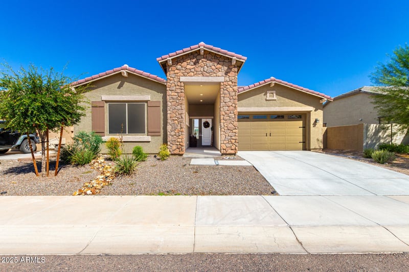 18522 Thistle Landing Dr, Goodyear, AZ 85338