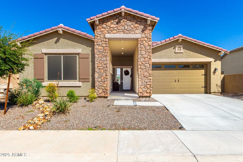 18522 Thistle Landing Dr, Goodyear, AZ 85338