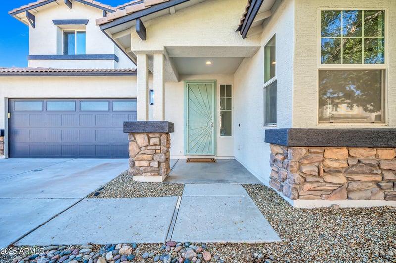 18527 Caribbean Ln, Surprise, AZ 85388