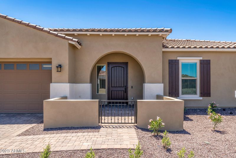 18529 W Thunderhill Pl, Goodyear, AZ 85338