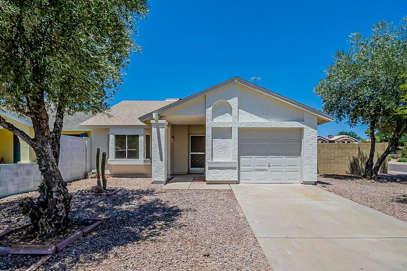 1854 E Grandview Rd, Phoenix, AZ 85022
