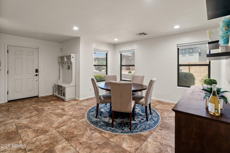 18542 Valerie Dr, Surprise, AZ 85374