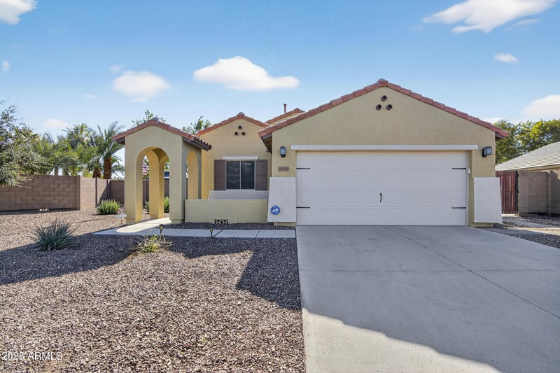 18549 Vogel Ave, Goodyear, AZ 85338