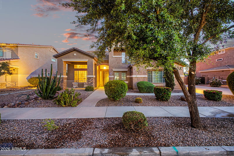 18553 Strawberry Dr, Queen Creek, AZ 85142