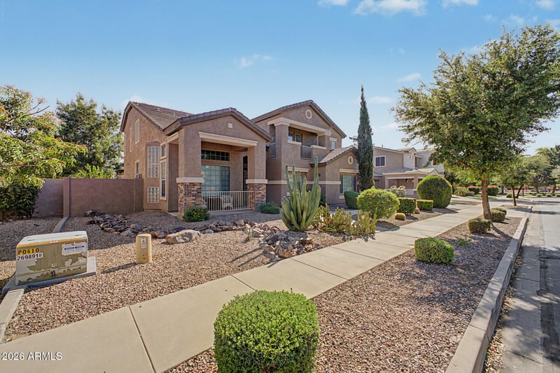 18553 Strawberry Dr, Queen Creek, AZ 85142