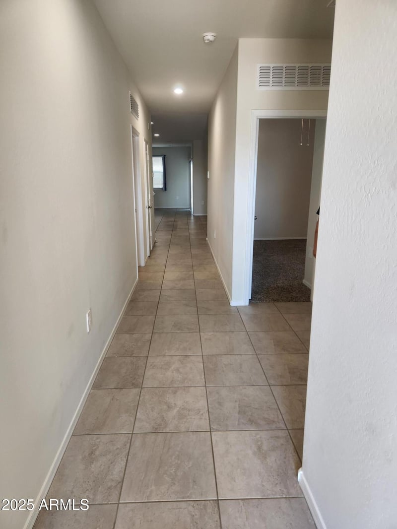 18562 Bronco Trl, Wittmann, AZ 85361