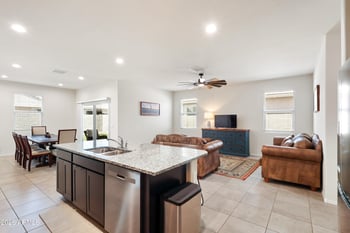 18570 W Desert Hollow Dr, Wittmann, AZ 85361