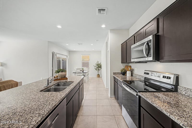 18574 Hackamore Dr, Surprise, AZ 85387