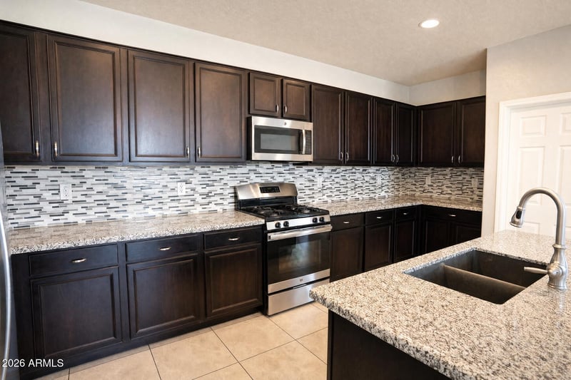 18575 Pueblo Ave, Goodyear, AZ 85338