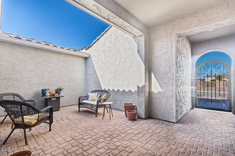 18581 Hazelwood St, Goodyear, AZ 85395