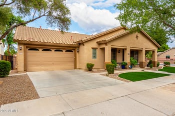 18582 Swan Dr, Queen Creek, AZ 85142