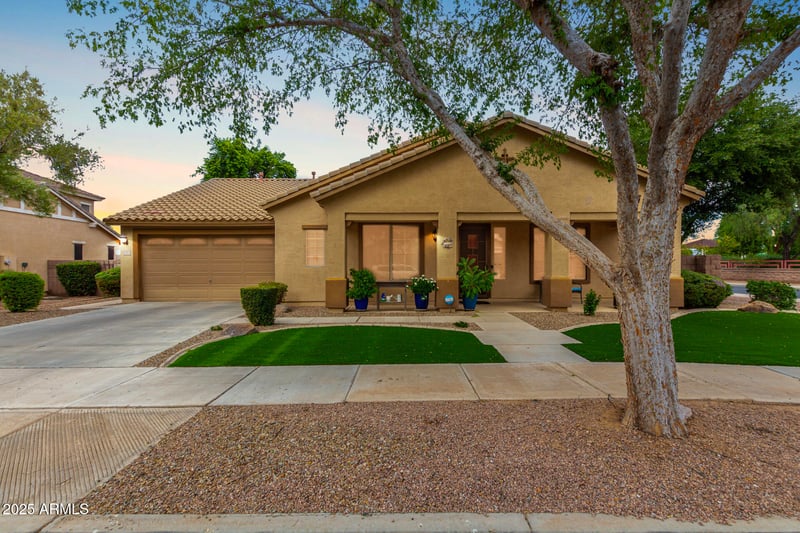18582 Swan Dr, Queen Creek, AZ 85142