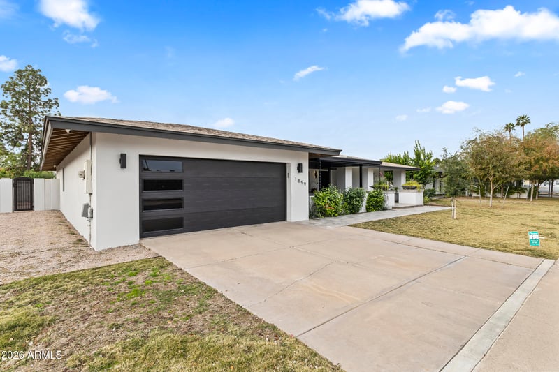 1859 Navarro Ave, Mesa, AZ 85202