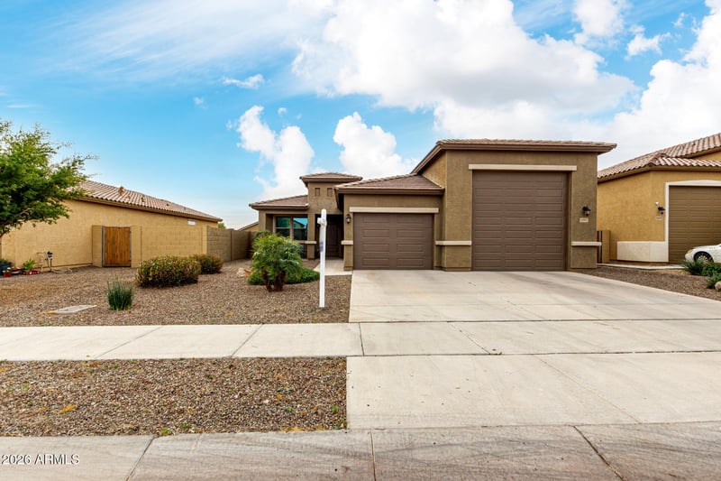 18597 Robin Ln, Surprise, AZ 85387