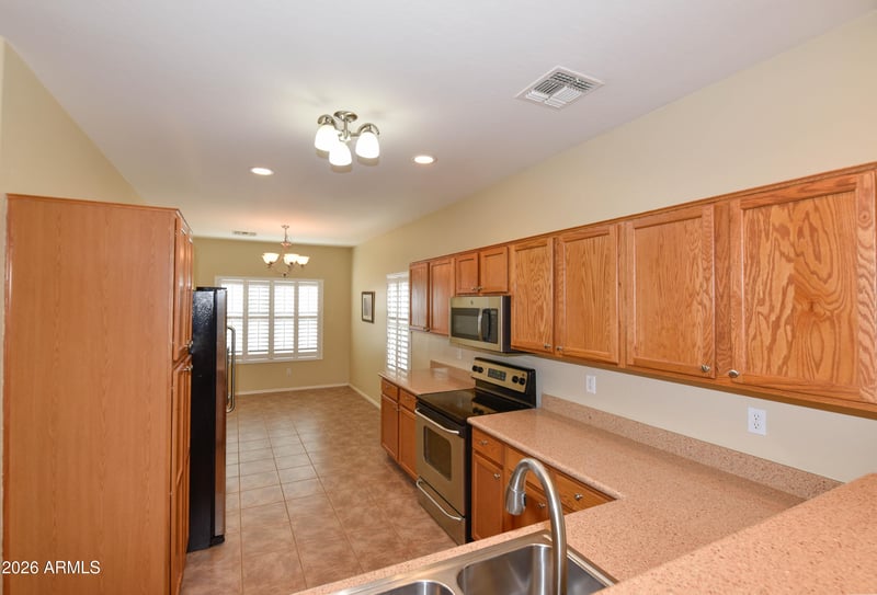 186 W Saddle Way, San Tan Valley, AZ 85143