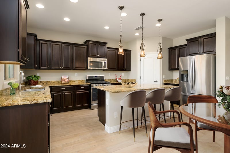 1860 Buckhorn Trl, Phoenix, AZ 85085