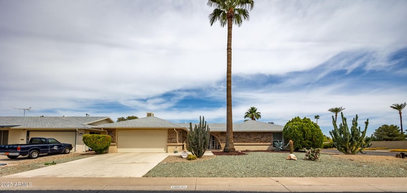 18601 Welk Dr, Sun City, AZ 85373