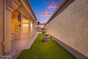 18602 N 136th Dr, Sun City West, AZ 85375