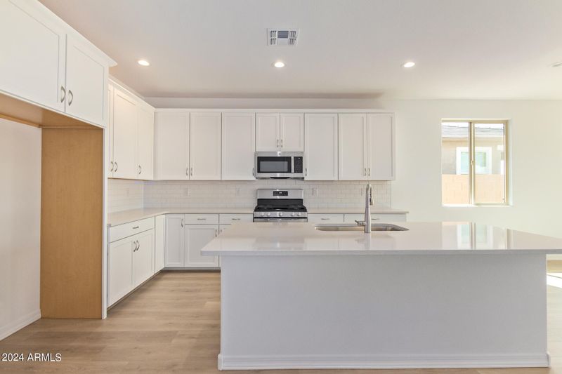 18602 W Honeysuckle Dr, Surprise, AZ 85387
