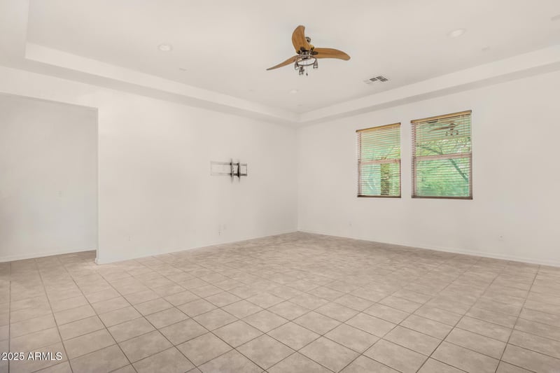 18607 Cinnabar Ave, Waddell, AZ 85355