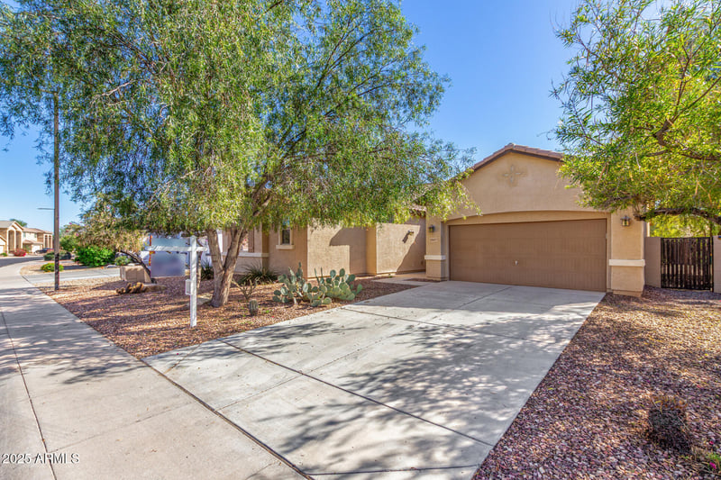 18607 Cinnabar Ave, Waddell, AZ 85355