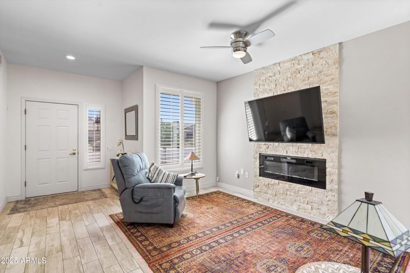 18607 Mica Dr, Sun City West, AZ 85375