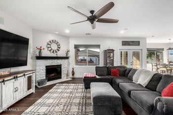 18609 Onyx Ave, Waddell, AZ 85355