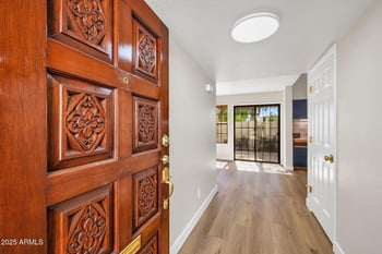 1861 Krista Way, Tempe, AZ 85284