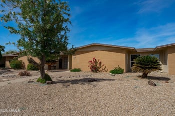 18614 133rd Ave, Sun City West, AZ 85375