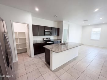18616 Desert Hollow Dr, Wittmann, AZ 85361