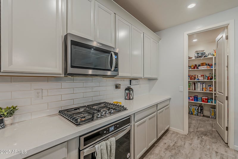 18618 Lawrence Ln, Waddell, AZ 85355
