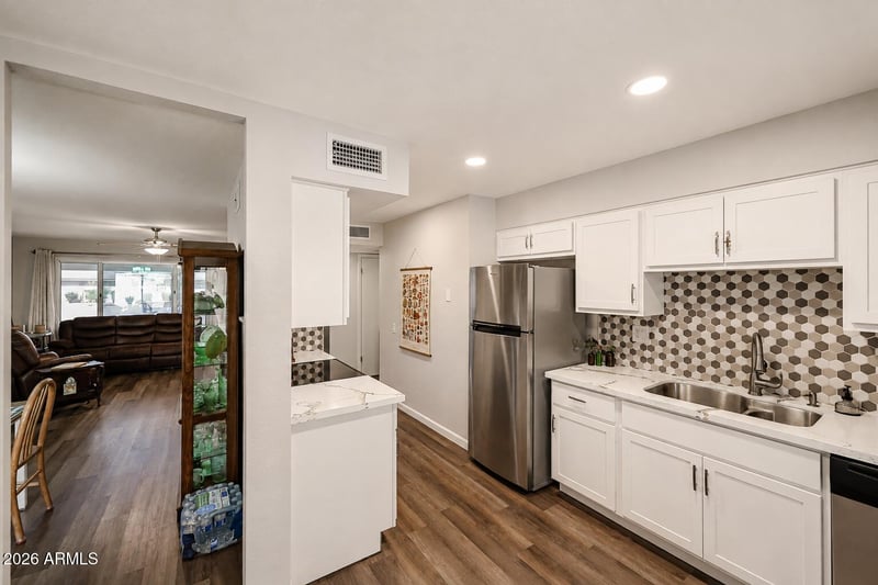 18621 N 104th Dr, Sun City, AZ 85373
