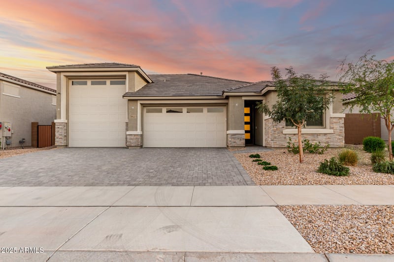 18625 Cottontail Ln, Wittmann, AZ 85361