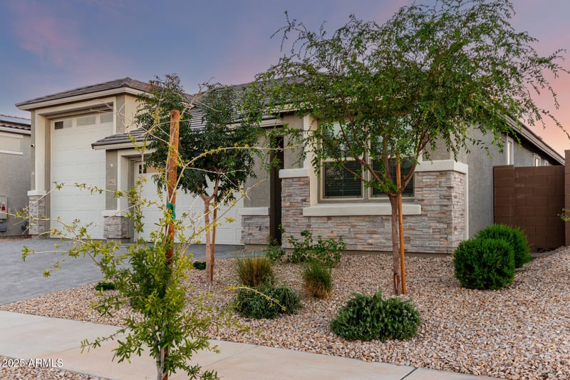 18625 Cottontail Ln, Wittmann, AZ 85361