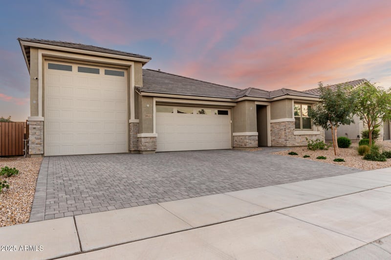 18625 Cottontail Ln, Wittmann, AZ 85361