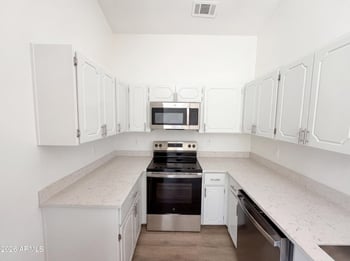 18627 33rd Dr, Phoenix, AZ 85027