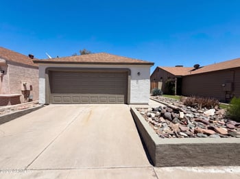 18627 33rd Dr, Phoenix, AZ 85027