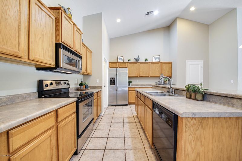 18628 E Lark Dr, Queen Creek, AZ 85142