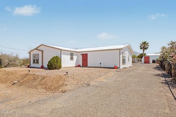 1863 Vaquero Rd, Apache Junction, AZ 85119
